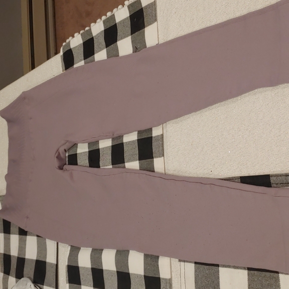 A by Avocado Active wear Leggings Size M - Picture 1 of 5